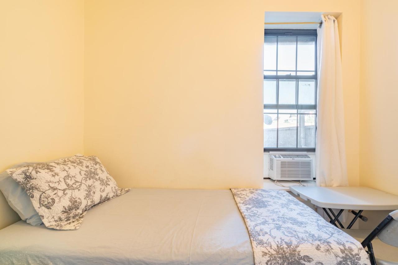 Empire Blvd Guest House New York City Exterior photo