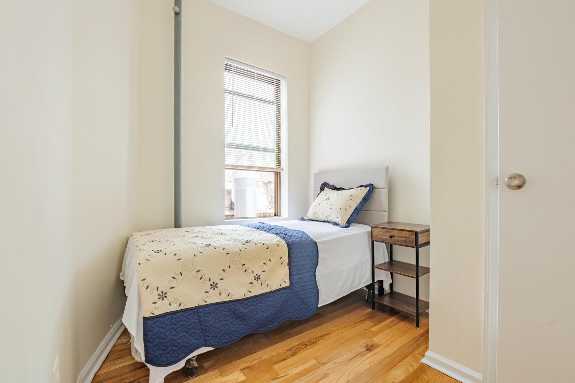 Empire Blvd Guest House New York City Exterior photo