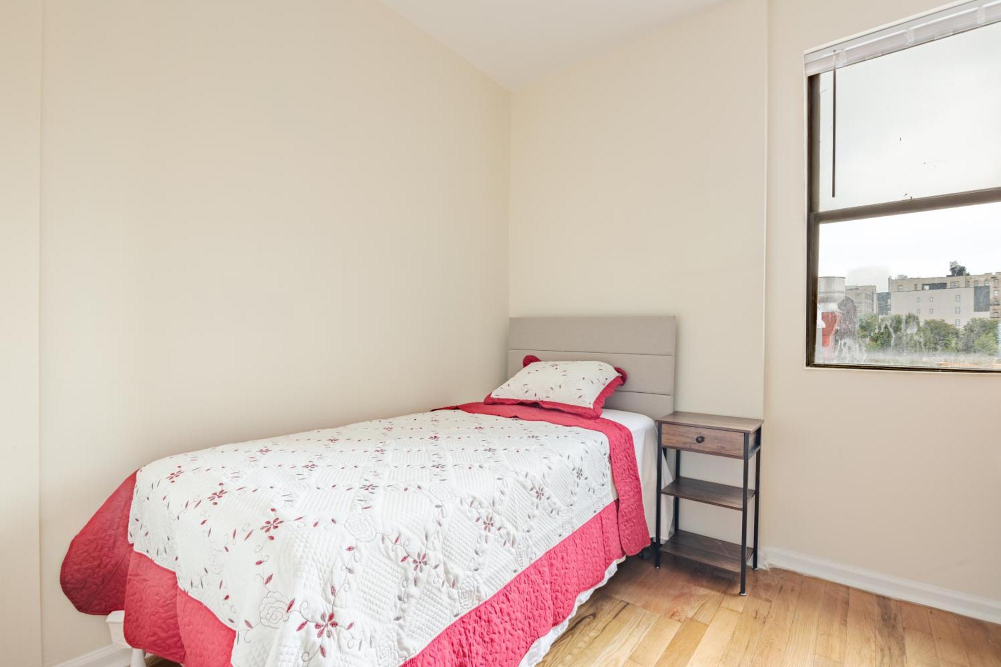 Empire Blvd Guest House New York City Exterior photo