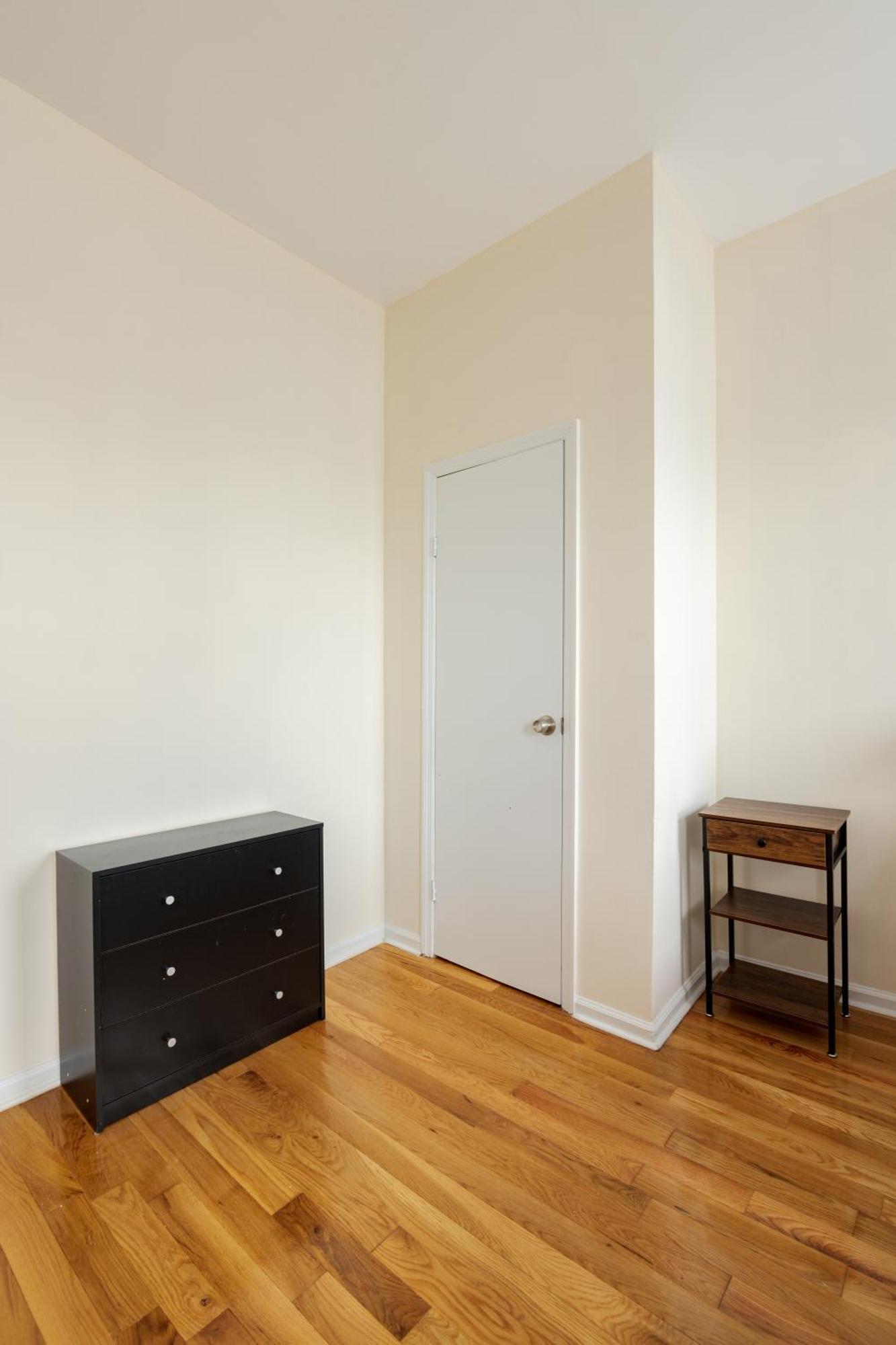 Empire Blvd Guest House New York City Exterior photo